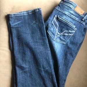Vigoss straight fit jeans, size 14x32(inseam)EUC